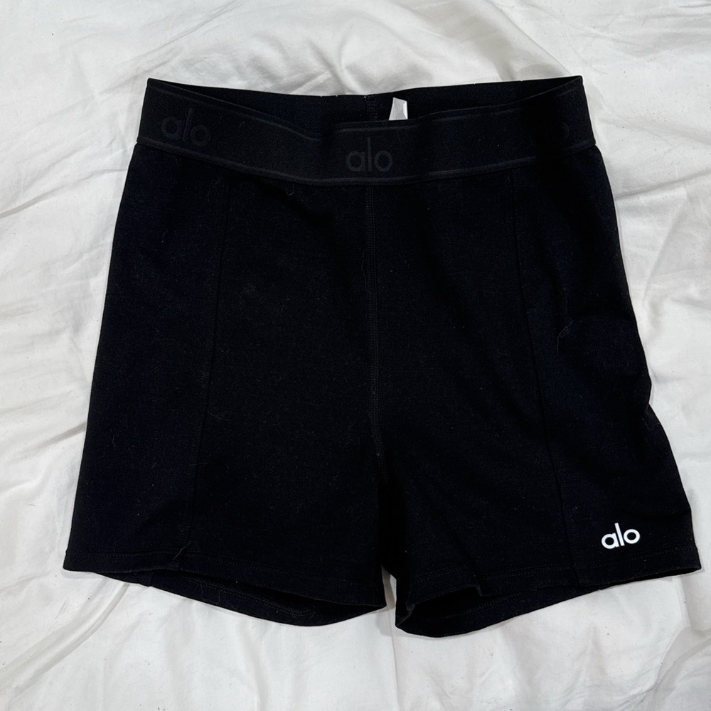 ALO Yoga Black High-Rise Bike Shorts with Subtle Logo